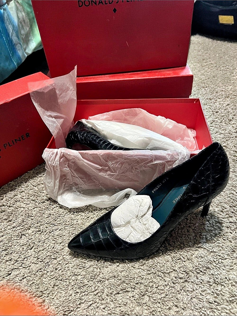 Donald J Pliner Presli-A6 Pointed Toe Heels in Blue US 6 NWT